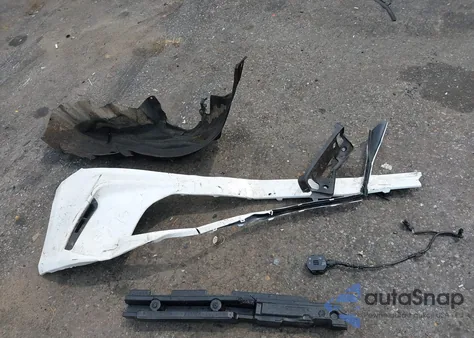 2025 Toyota Camry Le from USA, damaged, VIN 4T1DAACK2SU175231